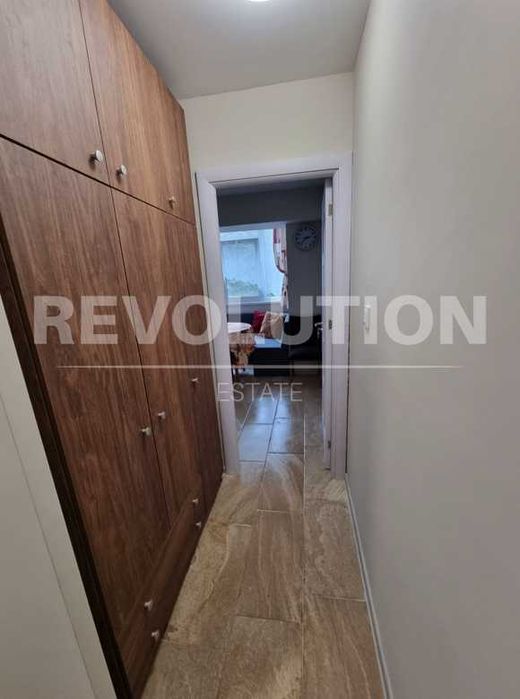 ДВУСТАЕН апартамент в ж.к. Трошево!