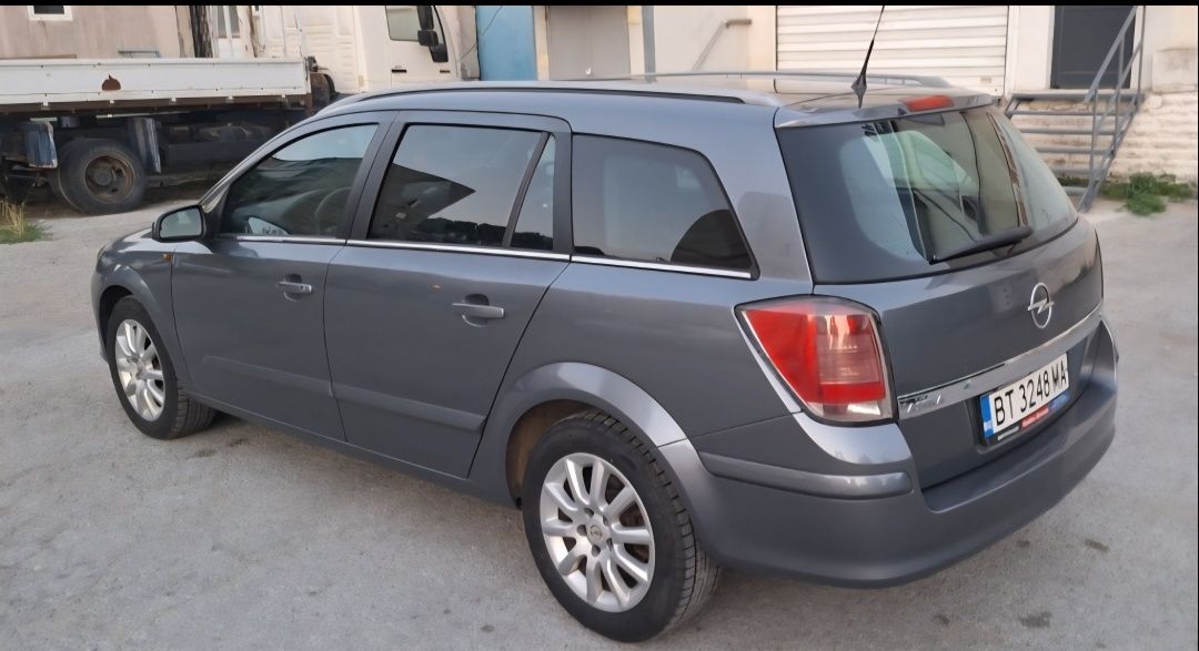 Opel Astra H 1.7 101 klima