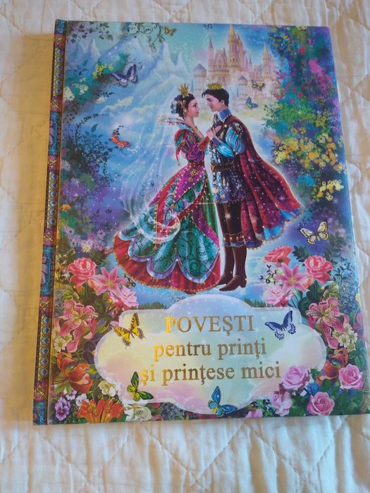 Cartea Povesti pentru prinți și prințese mici