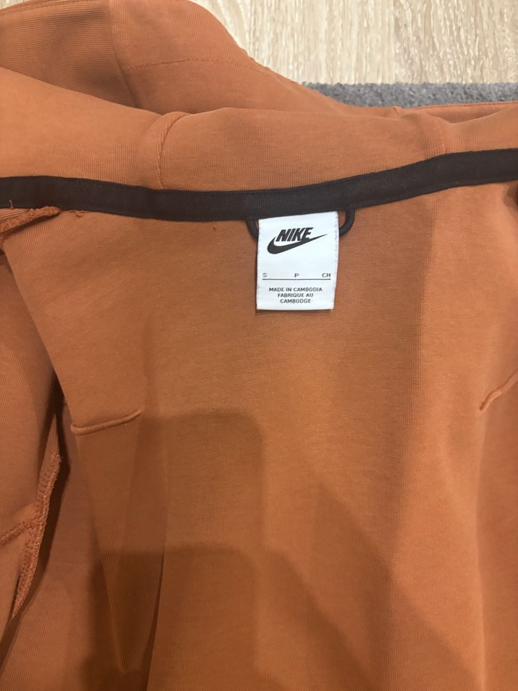 Nike tech fleece