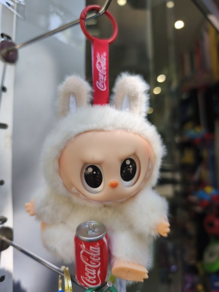 Лабубу кока кола