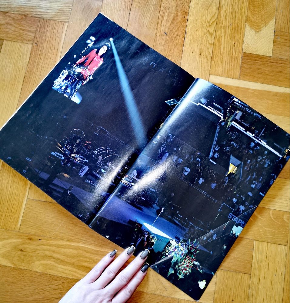Книга Майкъл Джексън Michael Jackson подписана автобиография на немски