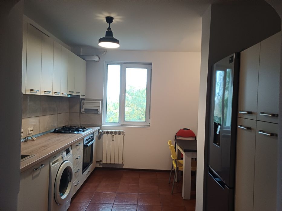 Apartament 3 camere Emil Racovita Sector 4