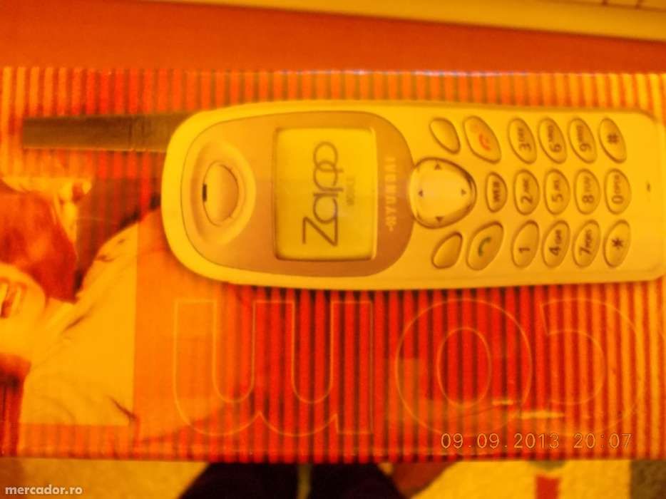 Telefon mobil Hyundai H100 de la ZAPP