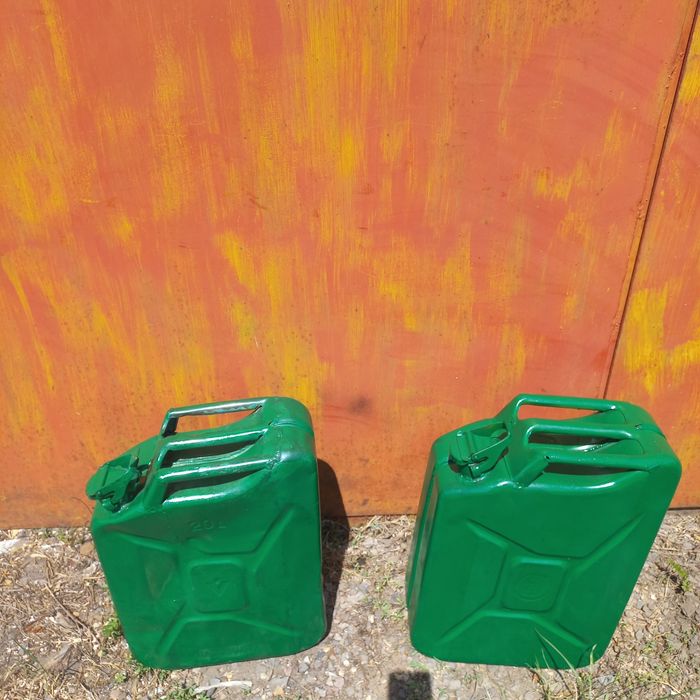 Канистра металлическая