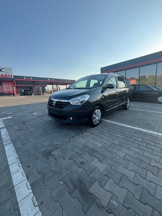 Dacia Lodgy 2013