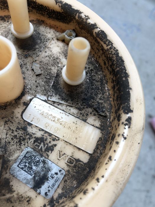 pompa rezervor motorina volkswagen touran 2.0 motorina 2012