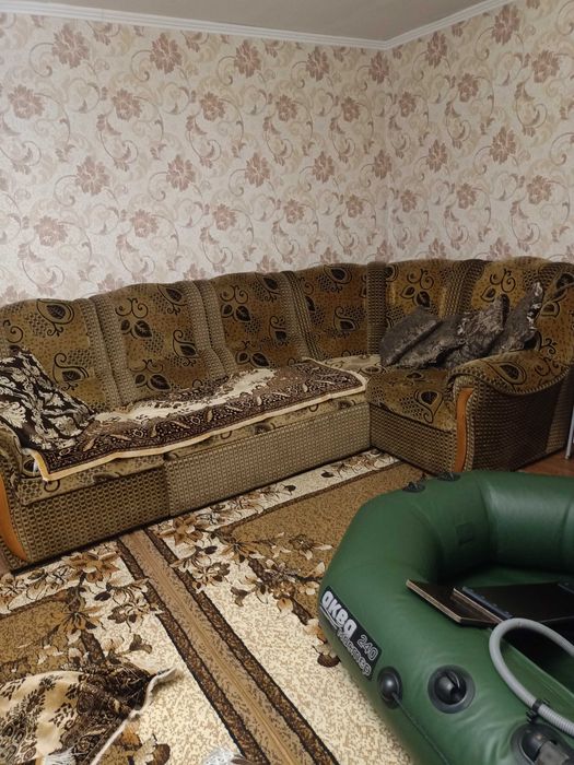 Мебель два дивана и кресло