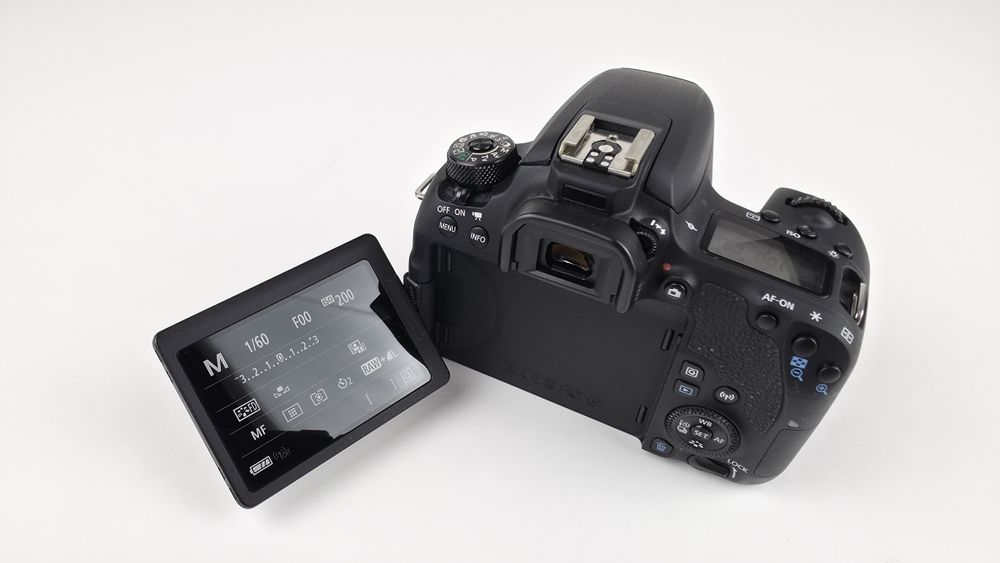 Camera foto  DSLR Canon 77D