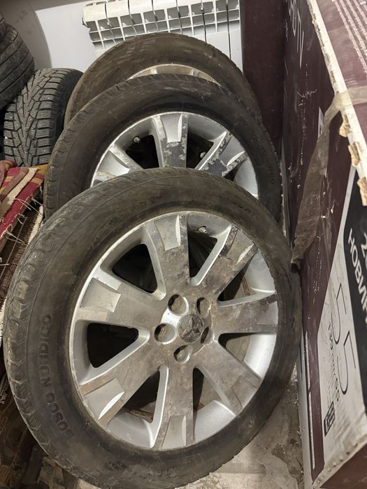 Митсубиси аутлеандердің роднои титанкісі сатылады 3 штук