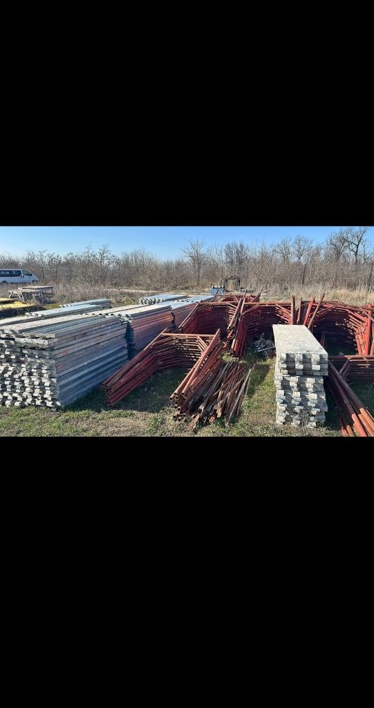 schela metalica și popi metalici de inchiriat