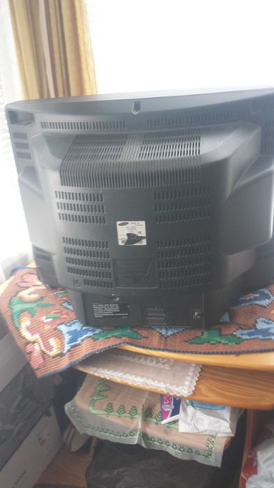 Продава работещ телевизор Самсунг