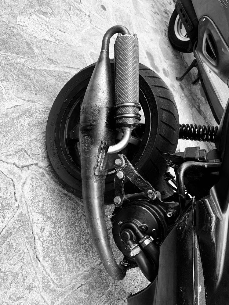 Скутер Yamaha Aerox