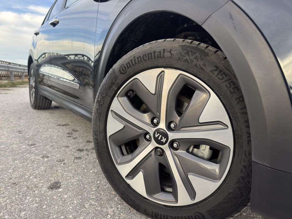 Kina Niro EV 2021 с гаранция към кия до 2028 г  64Кв  батерия 510км