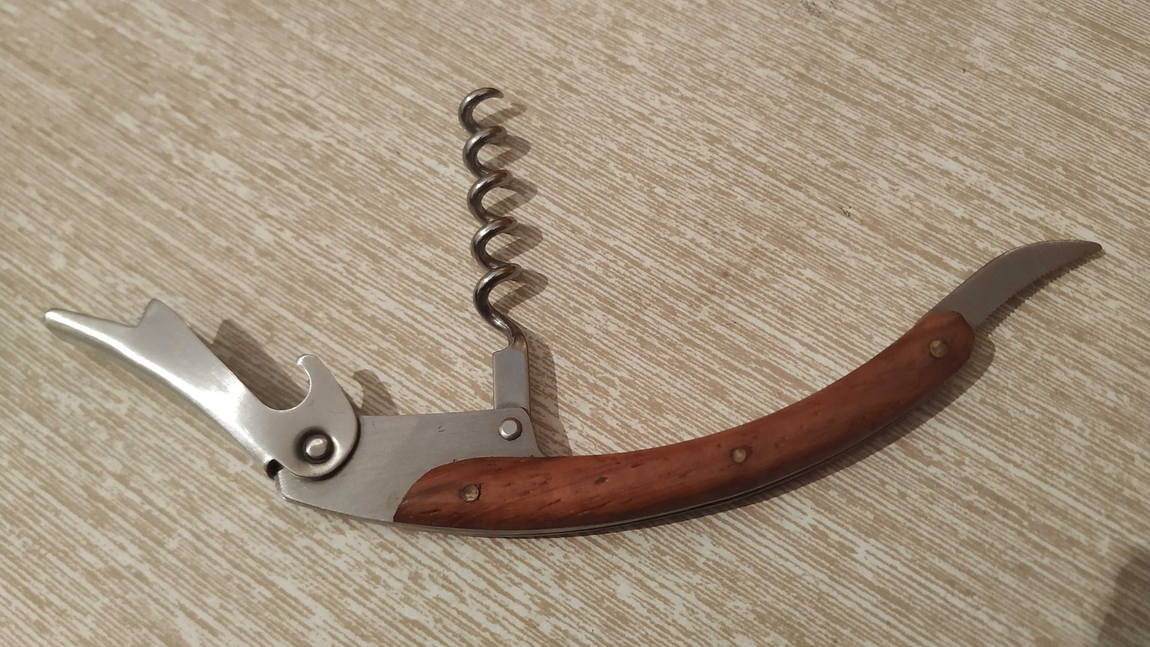 Джобен нож - неръждаема стомана и дърво