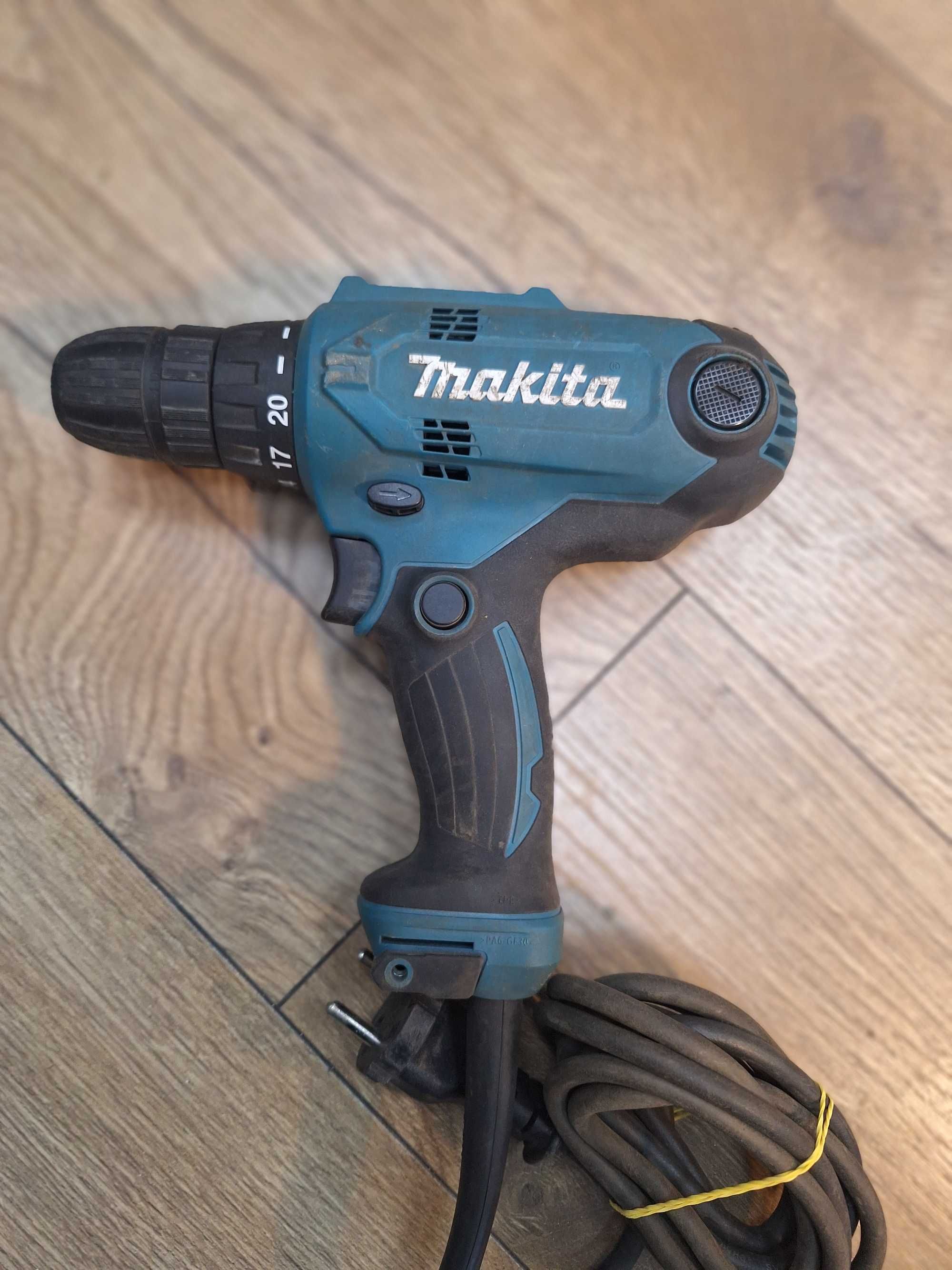 Електрически винтоверт Makita df0300