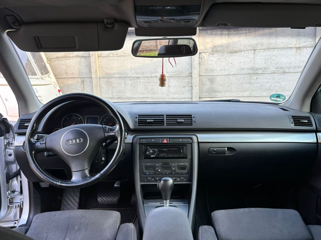Audi A4 S-Line 1.9TDI 131 c.p cutie automata 6+1