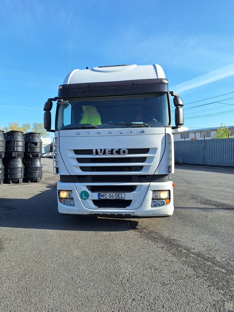 Vând iveco stralis, cursor 10,450 cai