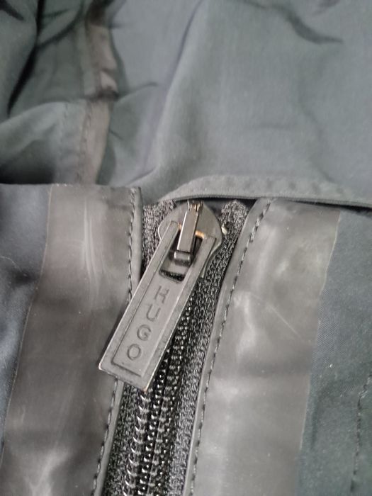 HUGO BOSS  мъжко яке M- L размер.