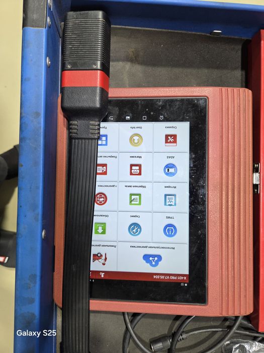 Сканер Launch x431 pro v4