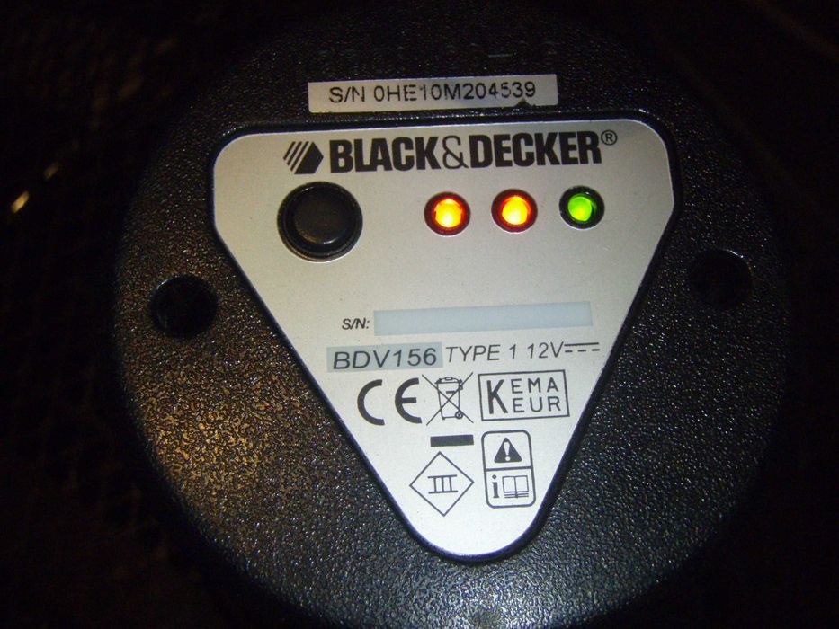 Lanterna cu bec Xeon Black & Decker BDV156, acumulatorul nu mai tine