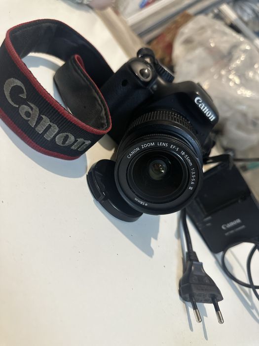 Фотоаппарат Canon D550