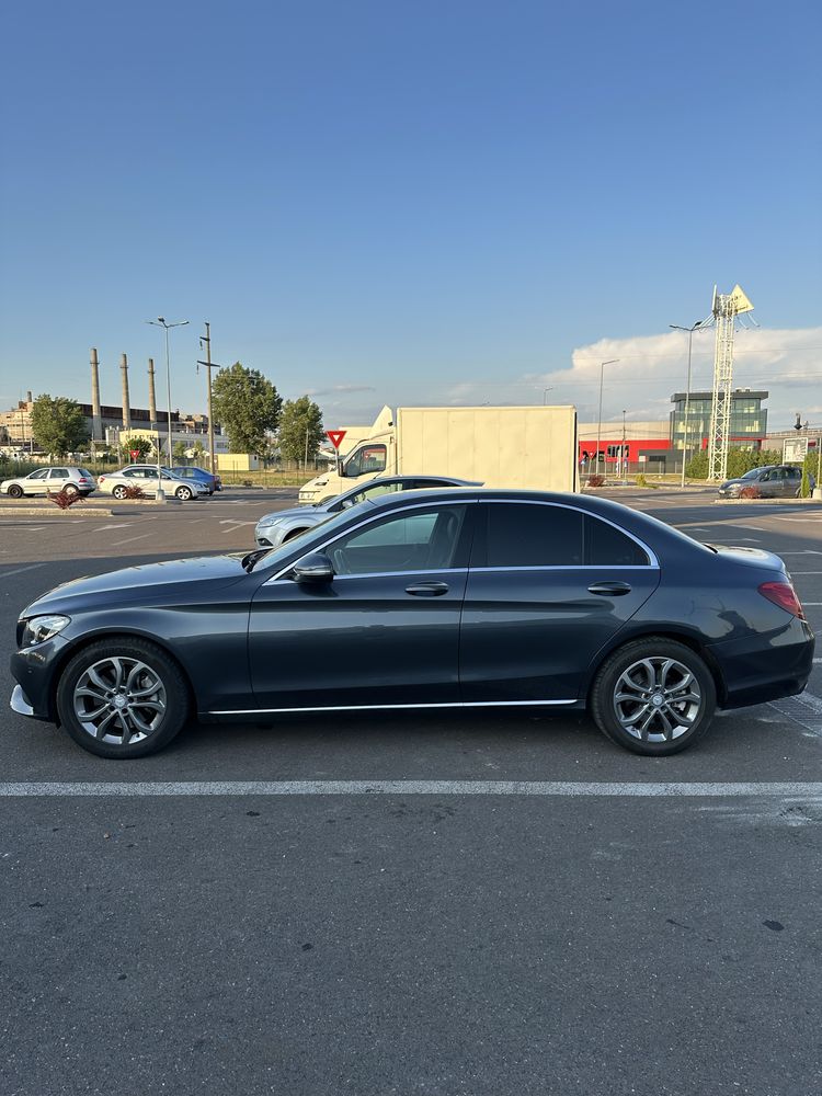 Mercedes C300 Hybrid 2016.