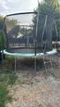 Trambulina. Detalii in privat
