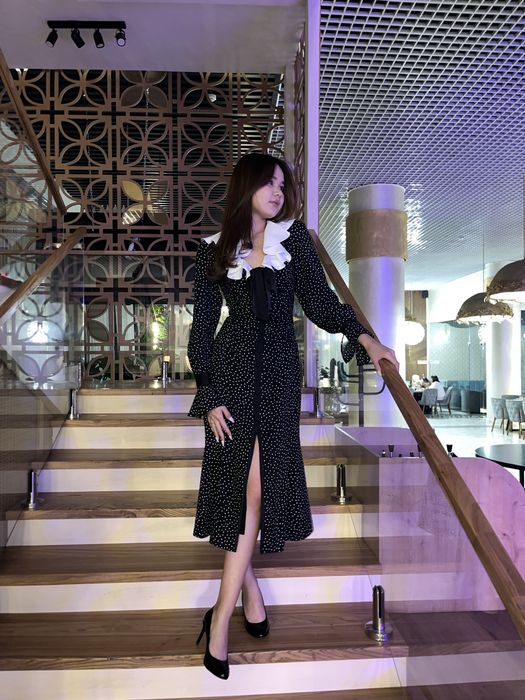 вечерный платье,с горошком,длина миди