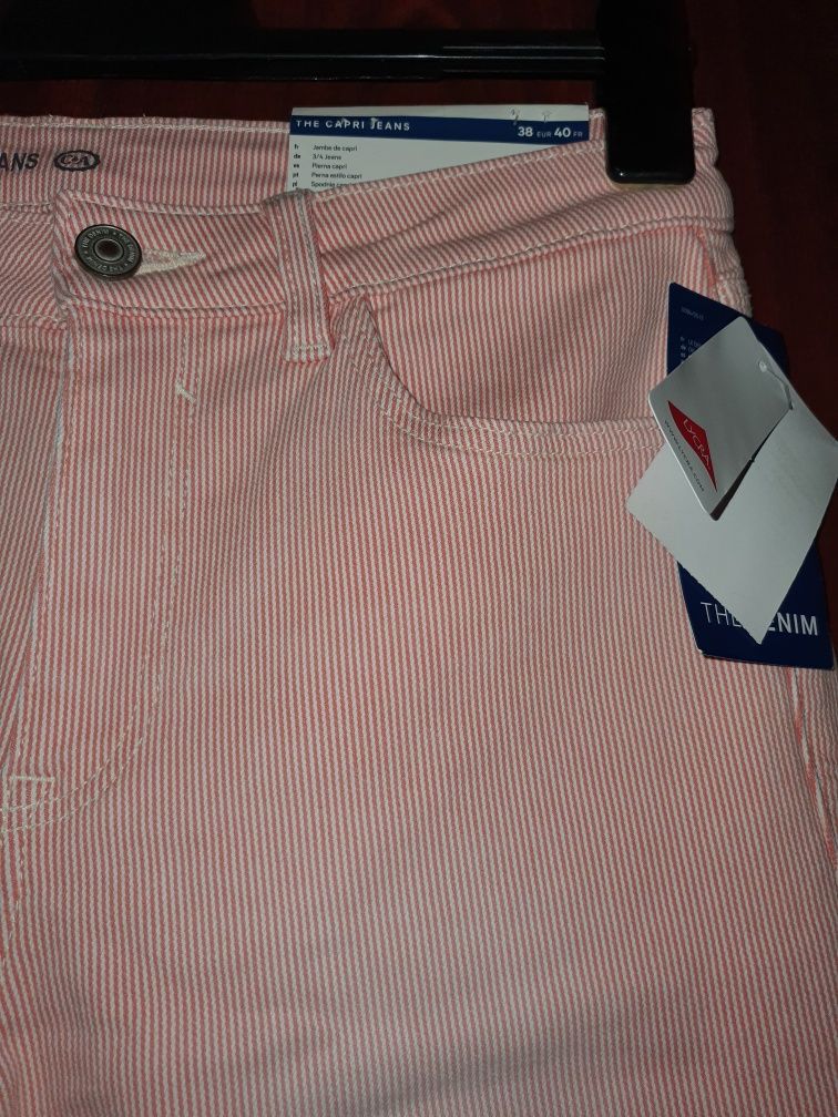 Pantaloni C&A roz 3/4 noi, 38