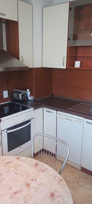 Дава се под наем Тристаен апартамент в София, Бъкстон - 75 кв.м за 499 € - Снимка #1