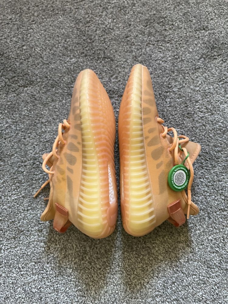 Yeezy Boost 350 V2 Mono Clay