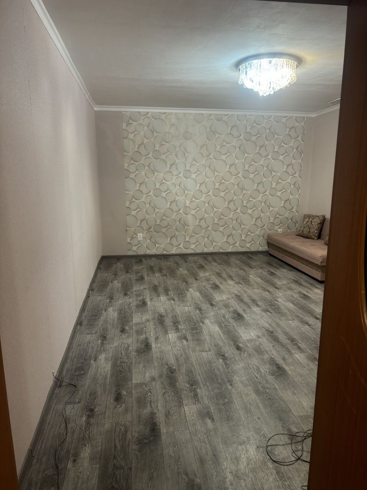 На долгий срок сдаем однокомнатную квартиру в районе Березки, по улице