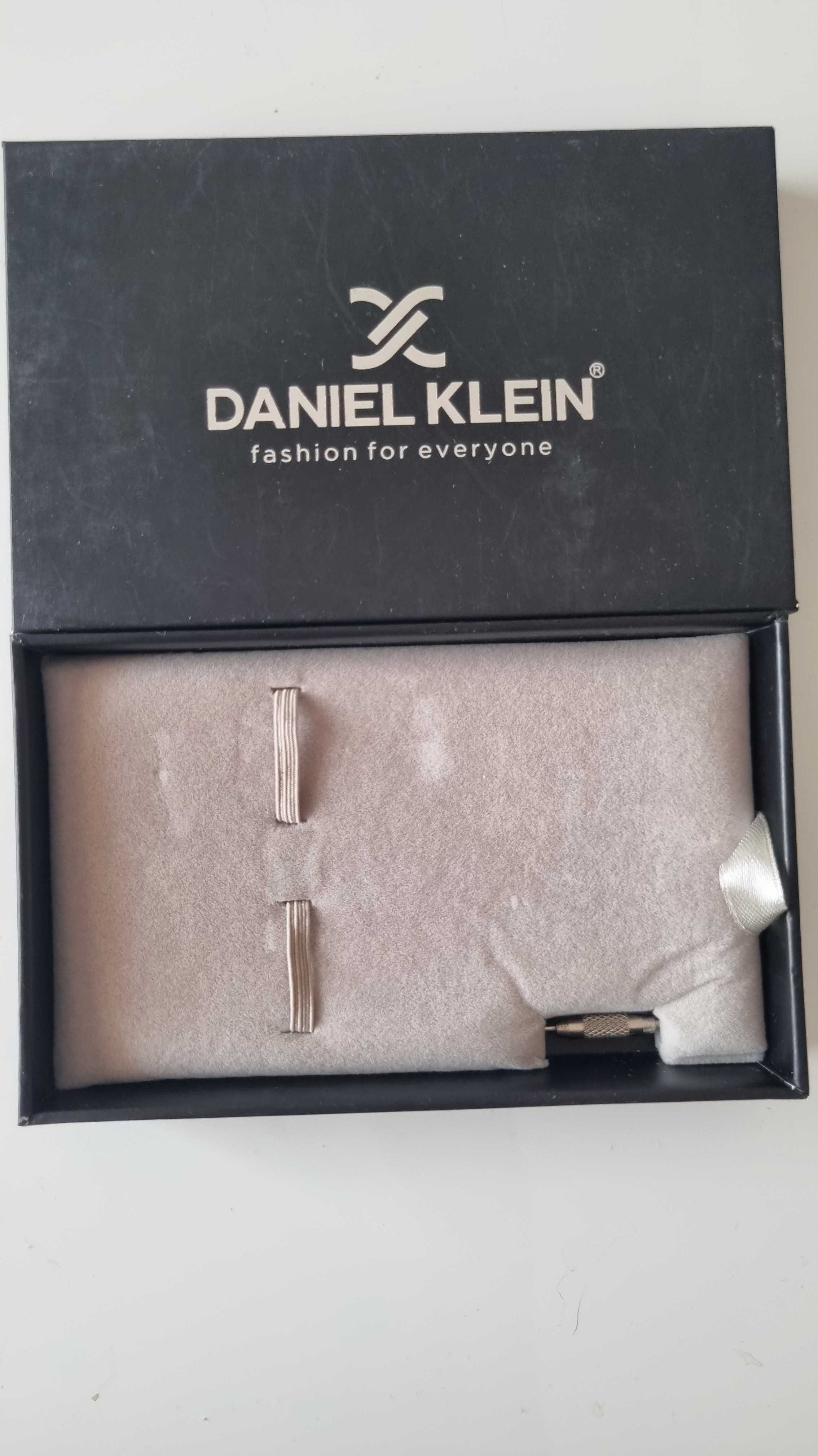 Часовник Daniel Klein