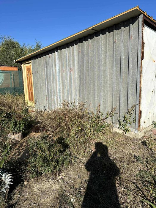 De vanzare teren Sat costi