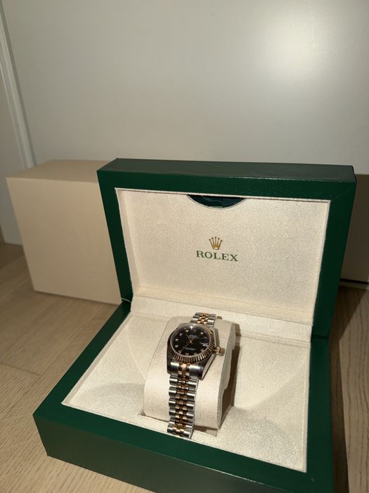 часовник rolex дамски