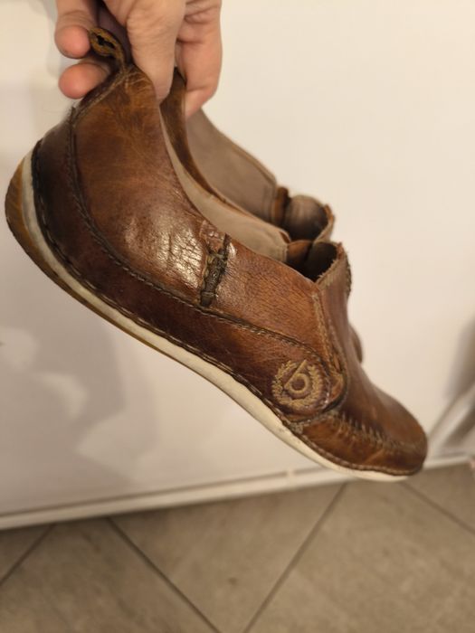 Pantofi ușori,din piele naturala, pt bărbați ,mărime 44 Bugatti