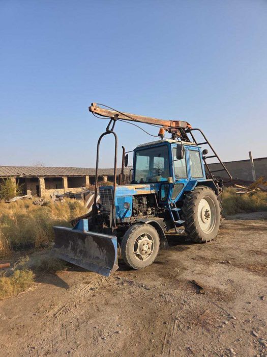 Yama  1 Traktor ishlab chiqarilgan yili 2001 alo holatda