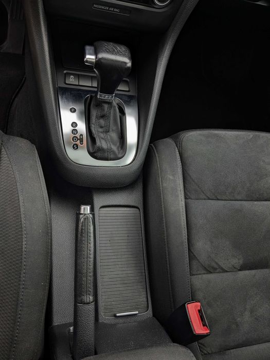 VW Golf Variant 2.0 / 140hp / HighLine / Панорама / DSG