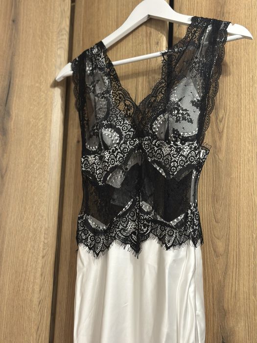 Рокля Miss Rosier