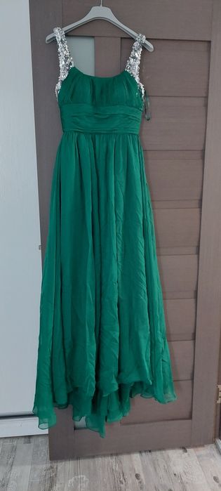 Rochie eleganta cu trena