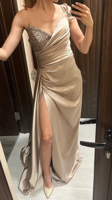 Официална дълга рокля