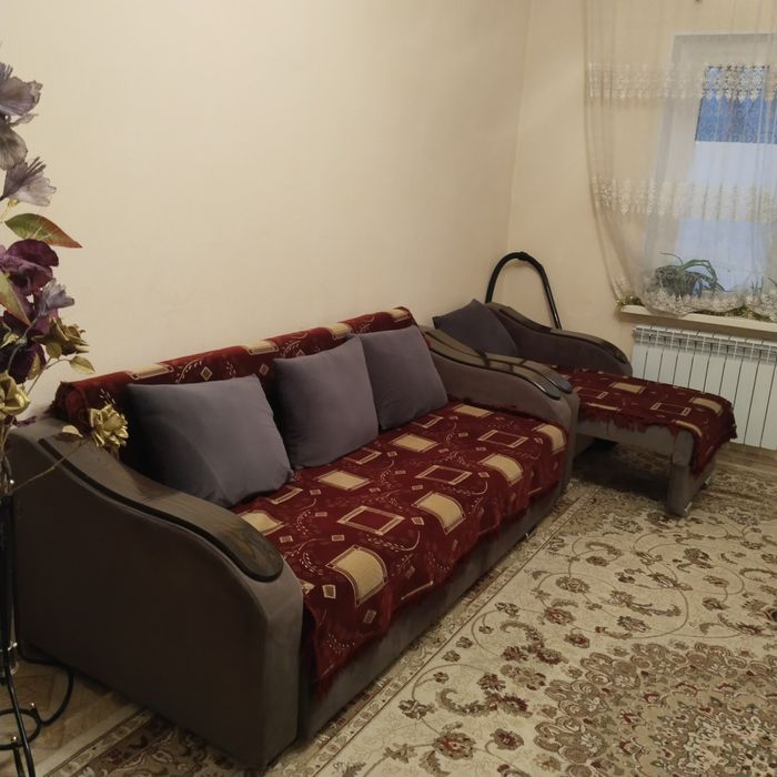 Диван на продажу