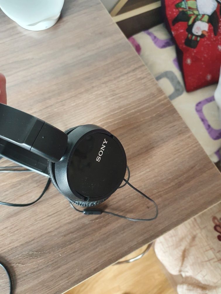 Слушалки Sony MDR-ZX110AP