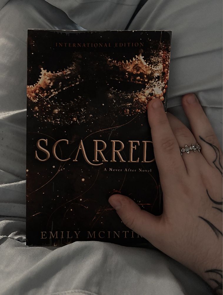 Wretched Twisted si Scarred Emily McIntire Dark Romance set