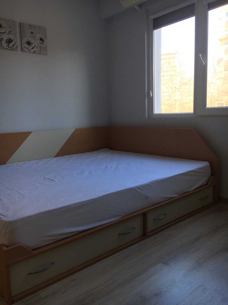 Дава се под наем Тристаен апартамент в Варна, Левски - 65 кв.м за 510 € - Снимка #1
