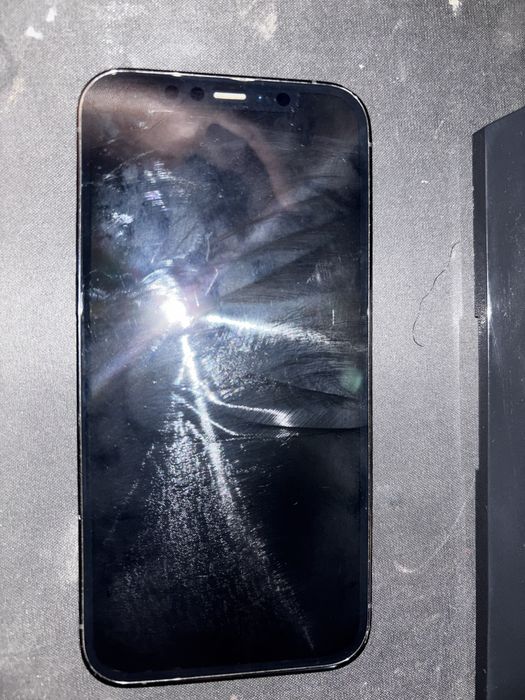 Продоётся Apple iPhone 12 про макс