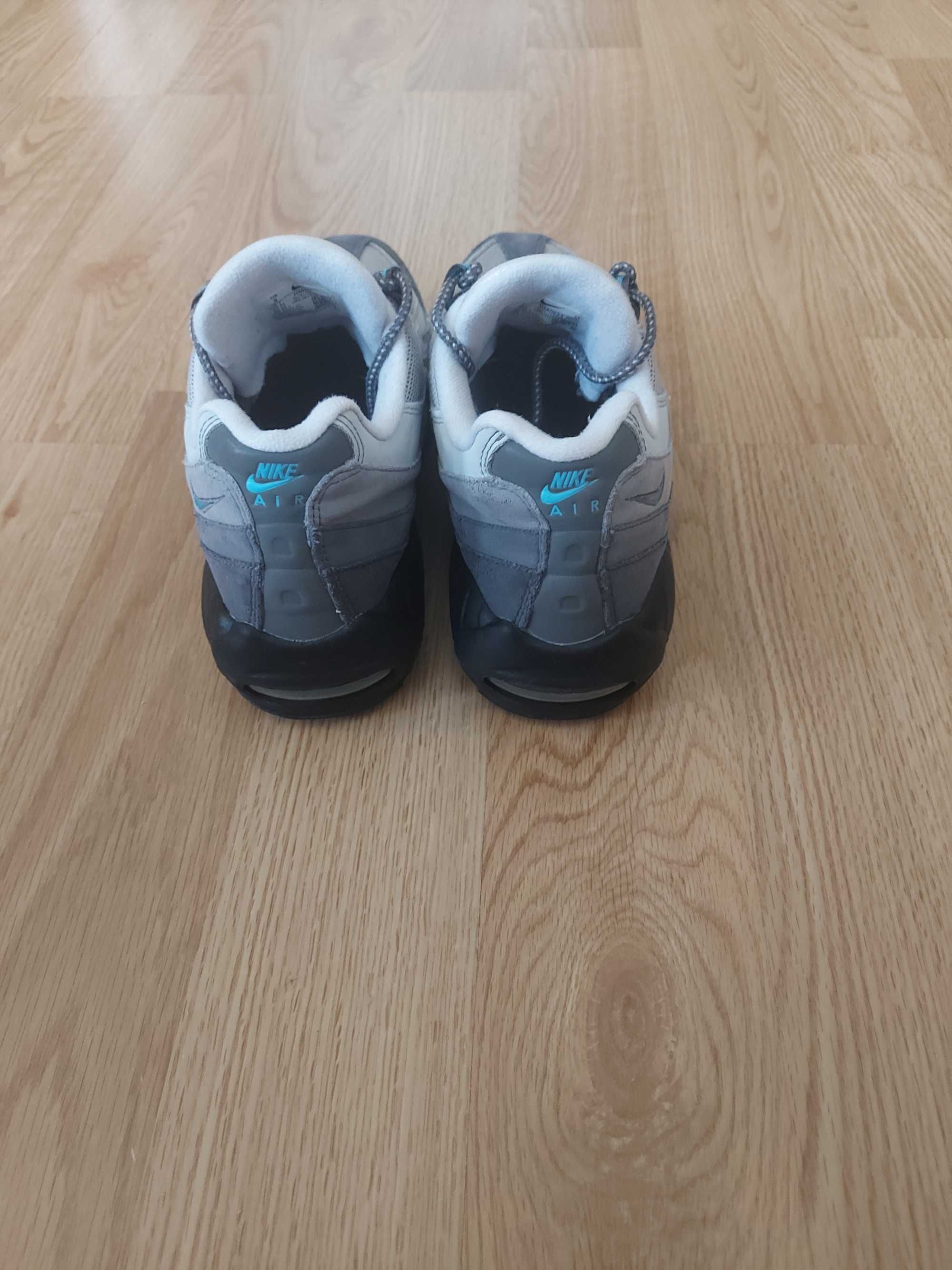 Изгодно маратонки Nike Air Max