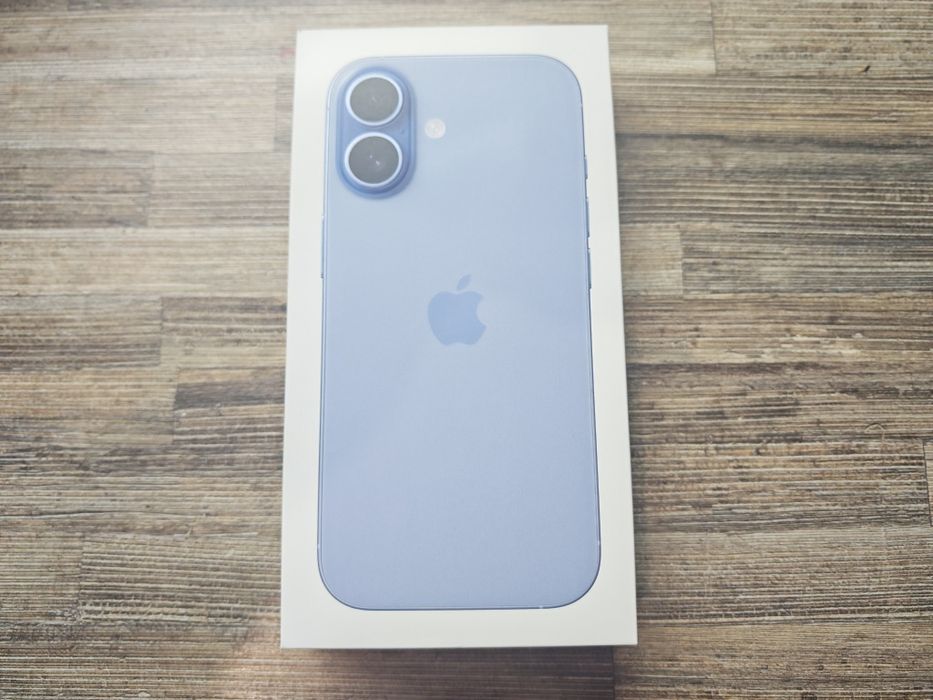 Чисто нов iPhone 17 5G 256 GB Mist Blue Гаранция