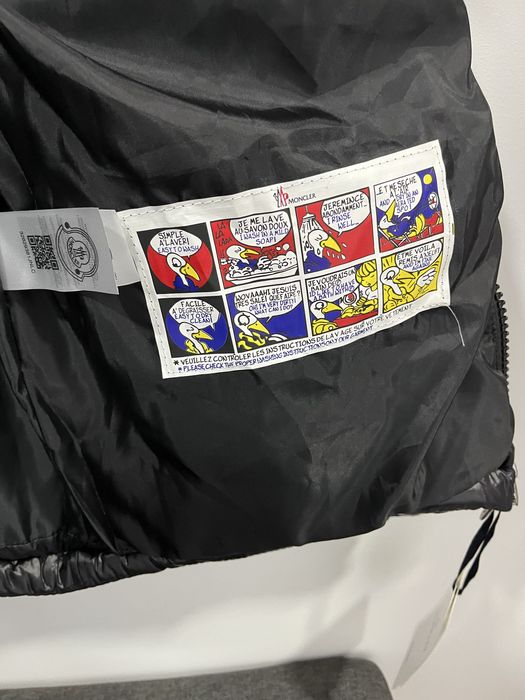 Черно мат яке Moncler